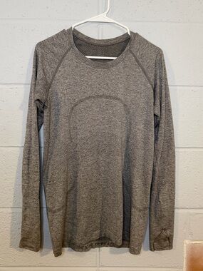 Lululemon Swiftly Tech Long-Sleeve Shirt Hip Length